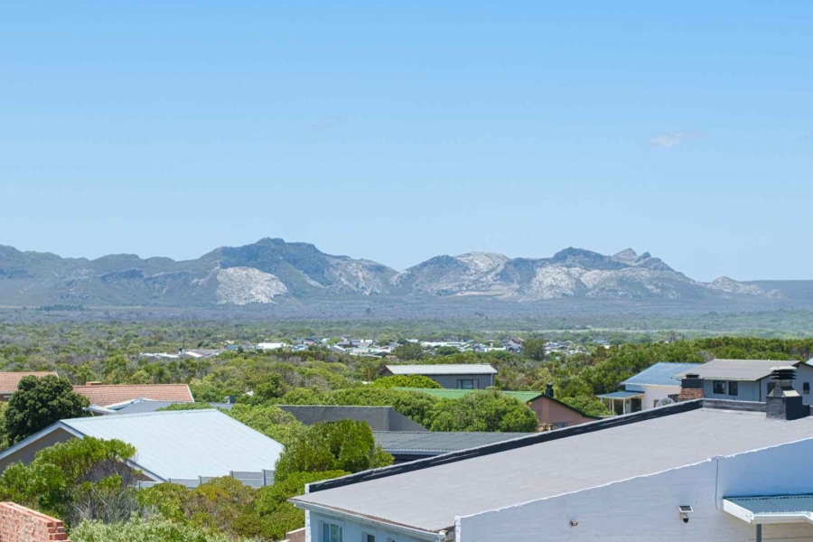 4 Bedroom Property for Sale in Pearly Beach Western Cape